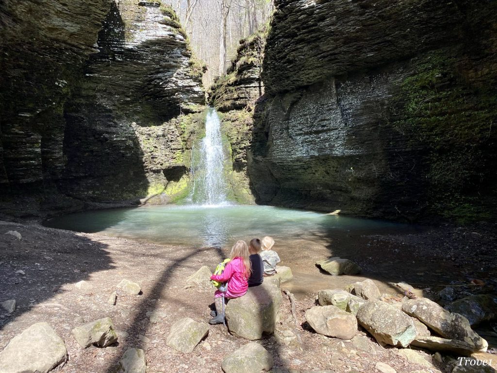 hiking fuzzy butt falls with kids