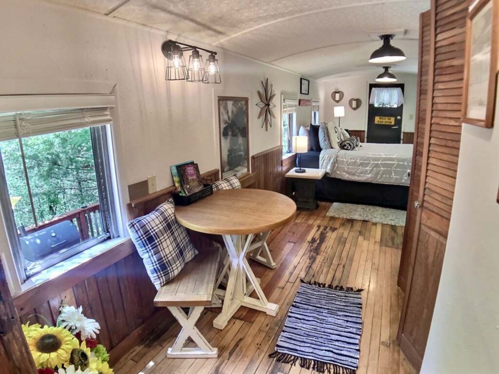 couples getaway Arkansas vacation caboose